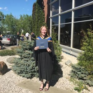 Meet your Posher, Elyse